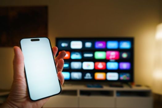 Samsung Smart TV app store update screen remote control