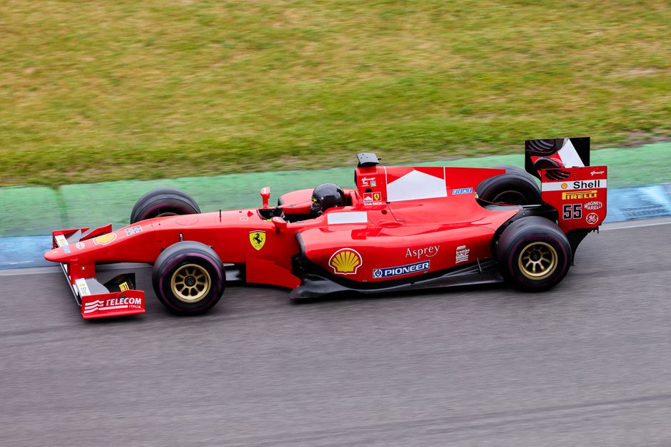 Formula 1 race on smart TV streaming app