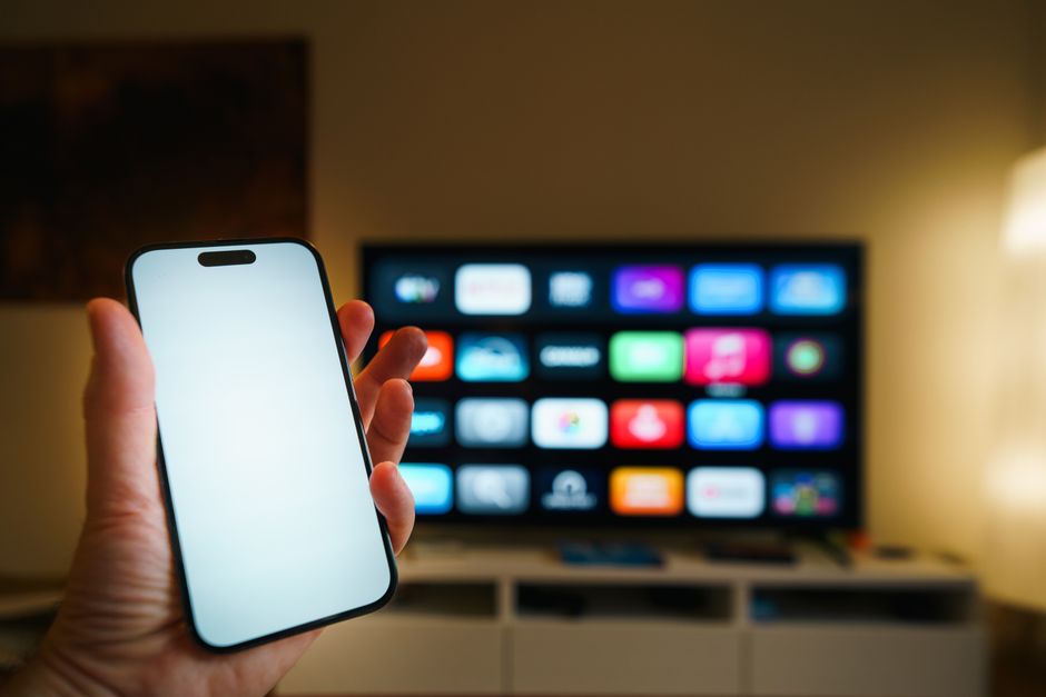 Samsung Smart TV app store update screen remote control